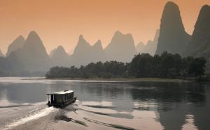 Boating on Li River